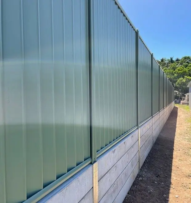 Plain concrete + Colorbond